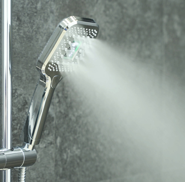 Лейка для душа светодиодная, квадратная с дисплеем OLIVE'S D172LED